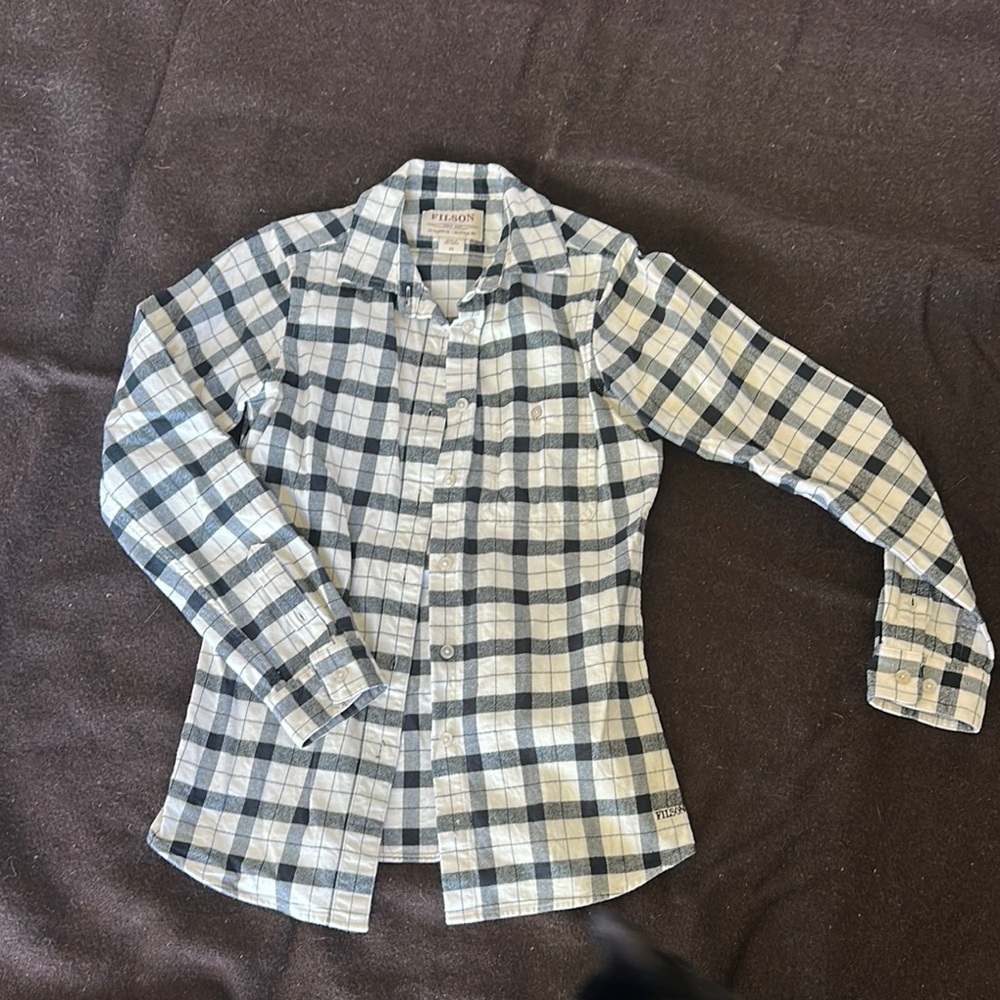 Women’s XS Filson flannel